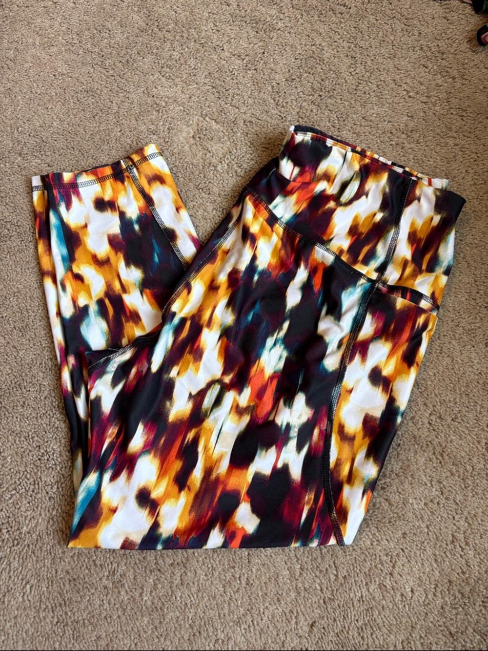 Xersion Women's Vibrant Patterned 7/8 length leggings